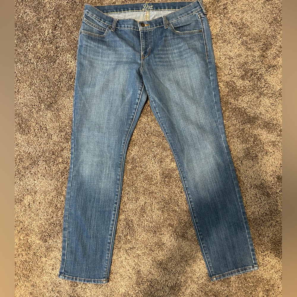 Old navy‎ skinny leg, regular fit, jeans, light wash, size 14